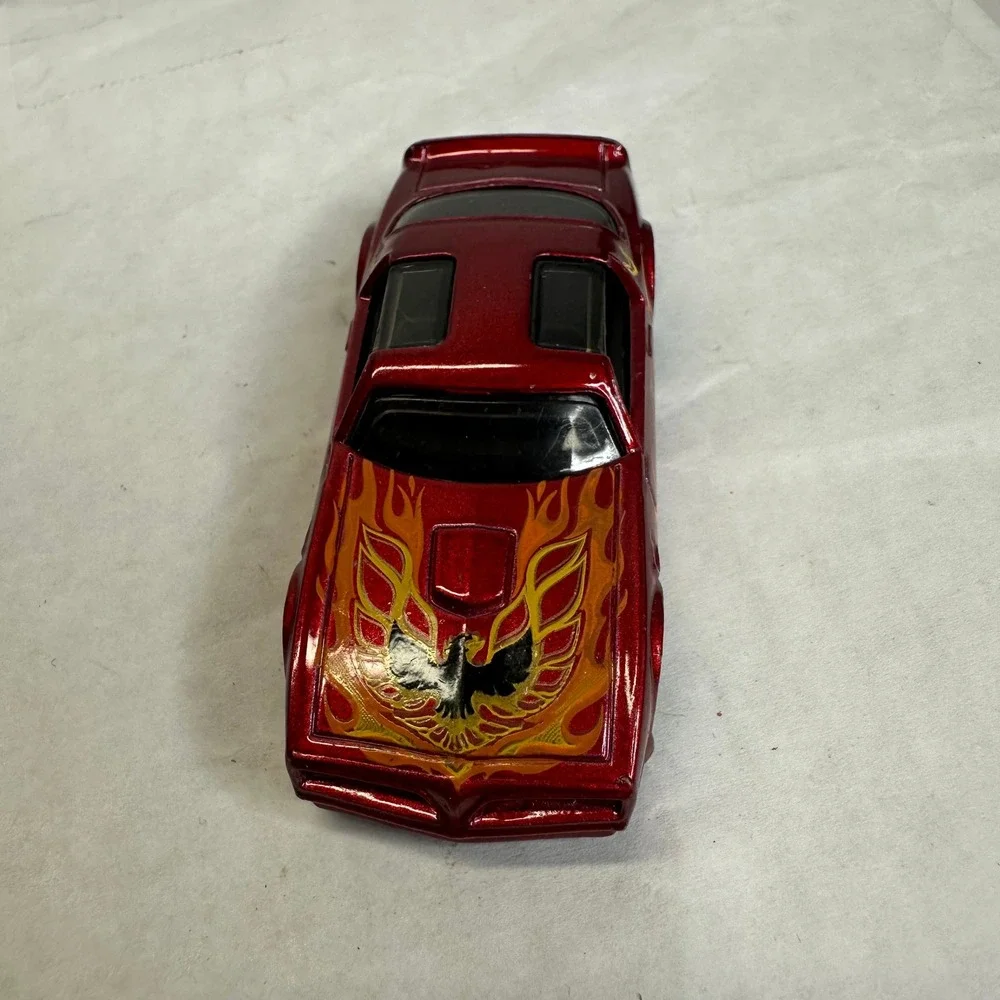Hot Wheels 77 Pontiac Firebird T A Red Flames Diecast Toy Car‎ 2015